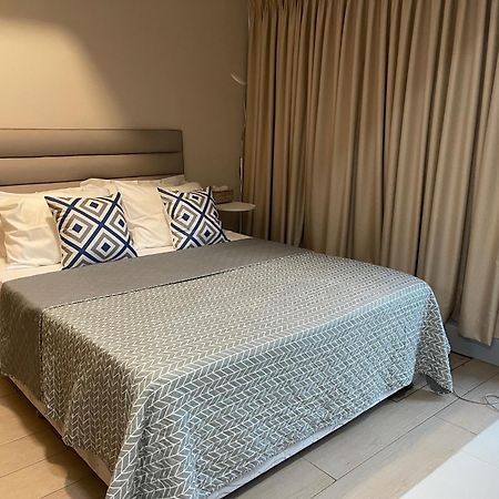 1 Bedroom Condo Uptown Parksuites Bgc, High Floor, Morning Sun 马尼拉 外观 照片