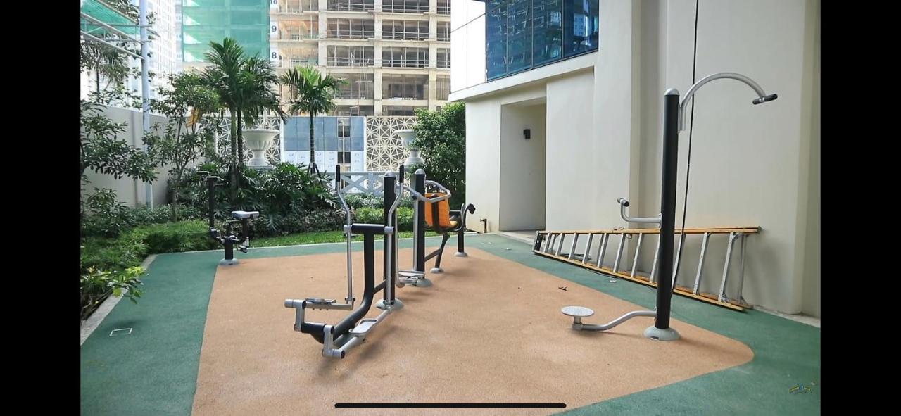 1 Bedroom Condo Uptown Parksuites Bgc, High Floor, Morning Sun 马尼拉 外观 照片