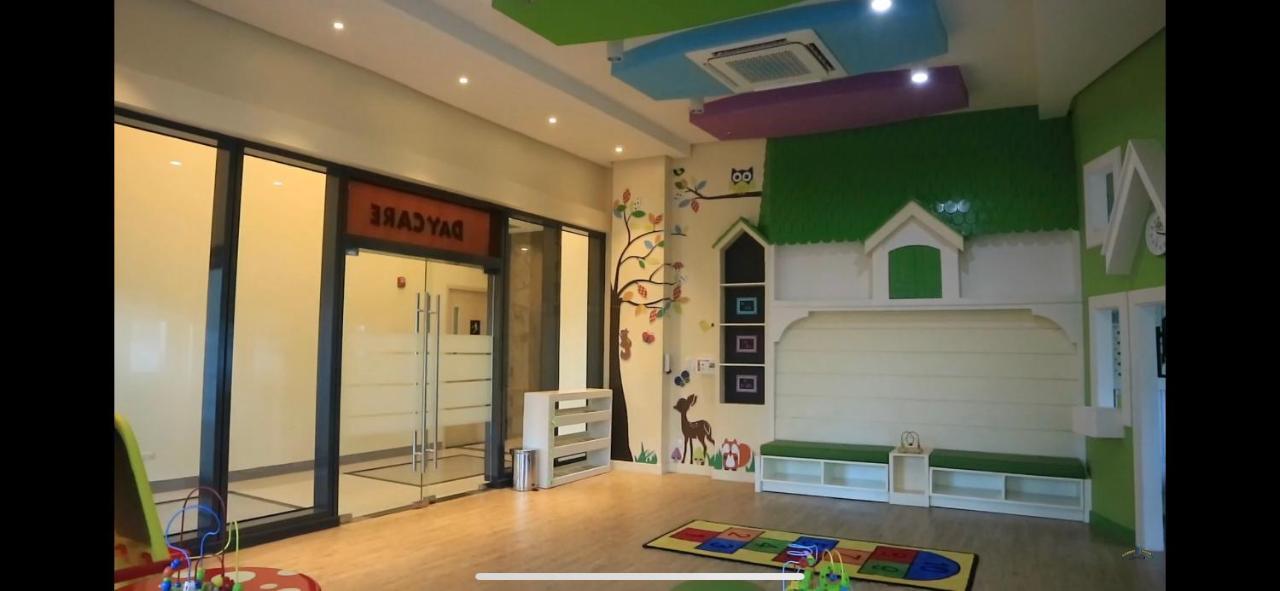 1 Bedroom Condo Uptown Parksuites Bgc, High Floor, Morning Sun 马尼拉 外观 照片