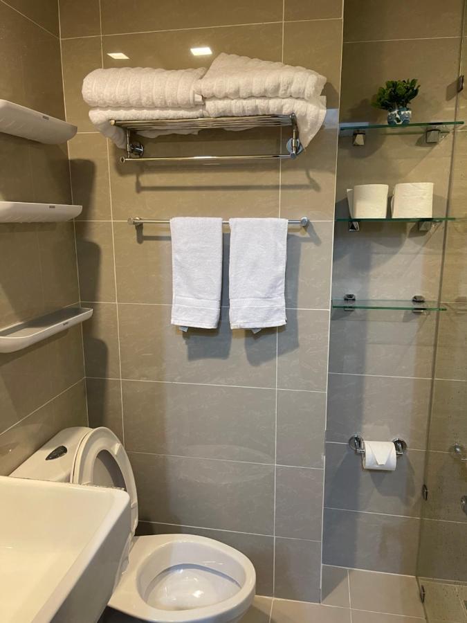 1 Bedroom Condo Uptown Parksuites Bgc, High Floor, Morning Sun 马尼拉 外观 照片